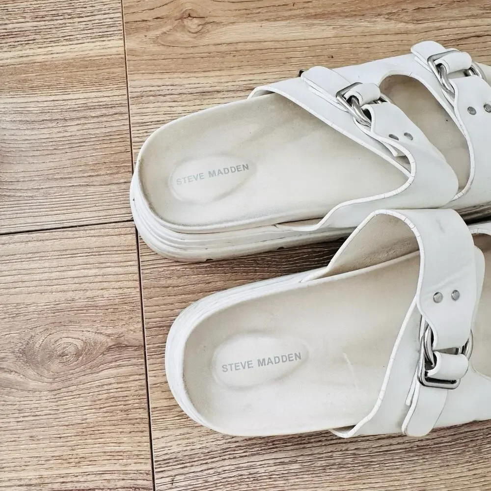 Steve Madden Urban White Leather Buckle Slides Women’s Size 7